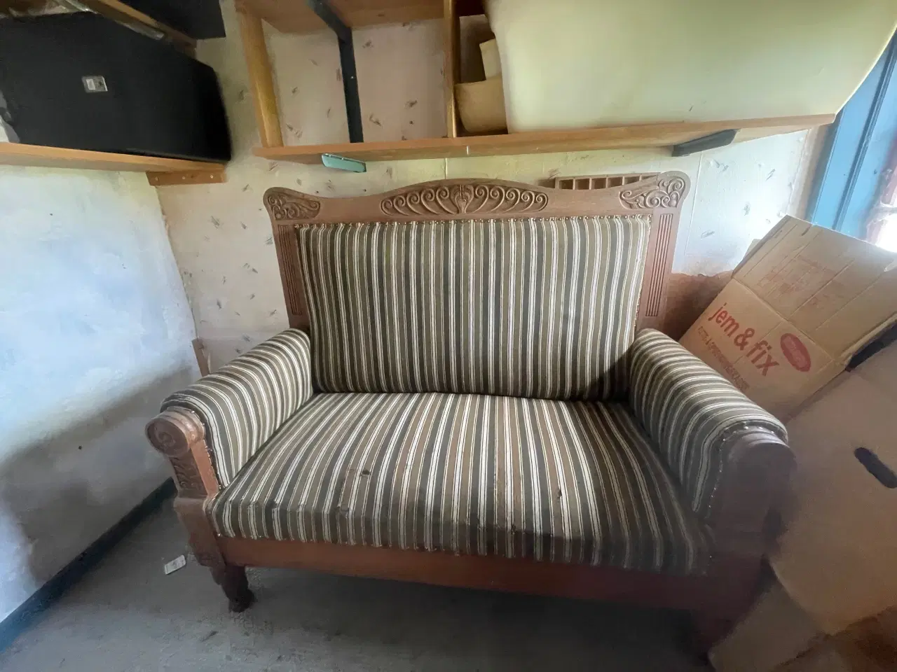 Billede 1 - Gammel sofa. 