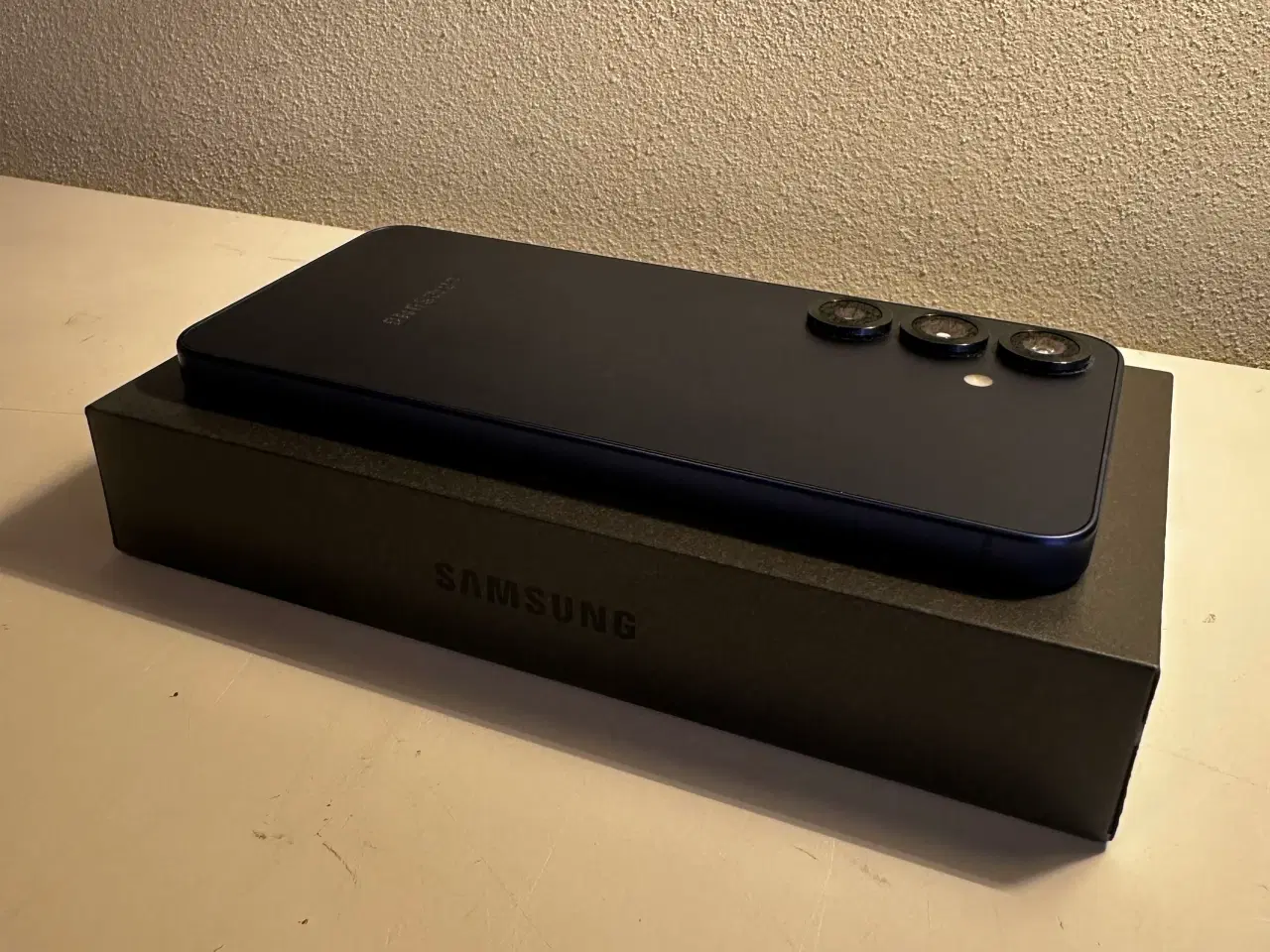 Billede 5 - Samsung Galaxy S25 Navy Blue(panserglas, garanti)