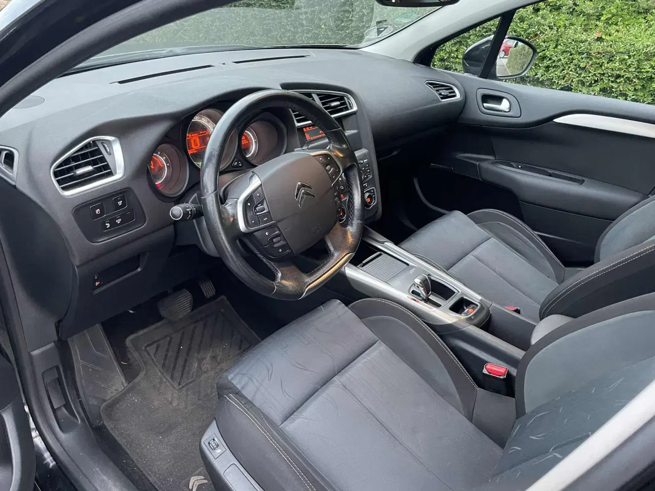 Billede 10 - Citroën C4 1,6 e-HDi 112 seduction 5d - Automatisk