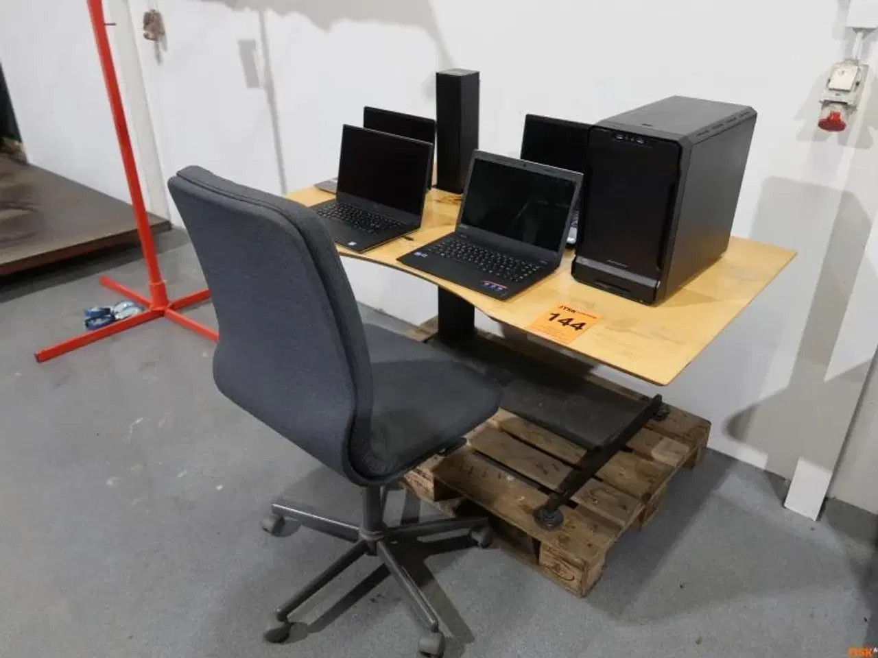 Billede 1 - ARBEJDSSTATION m