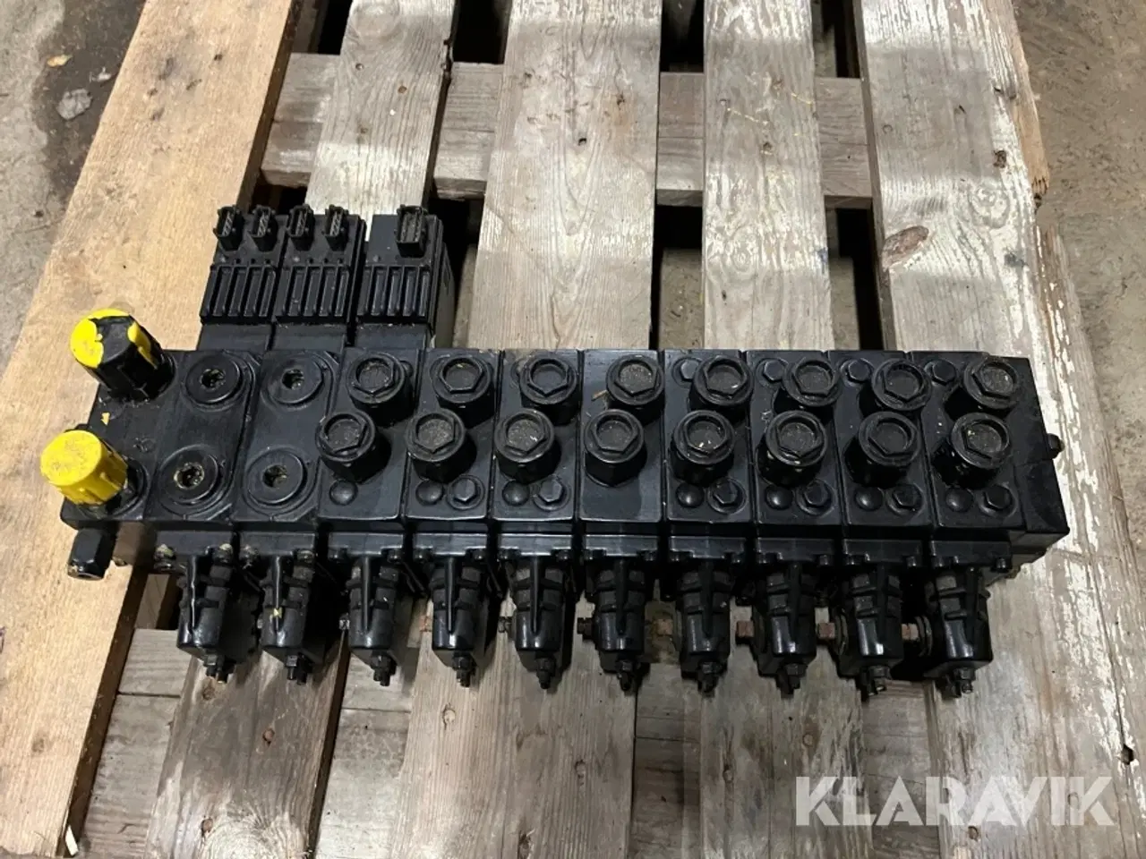 Billede 2 - Ventilblok 10 ventiler Danfoss PVG 32 12 volt