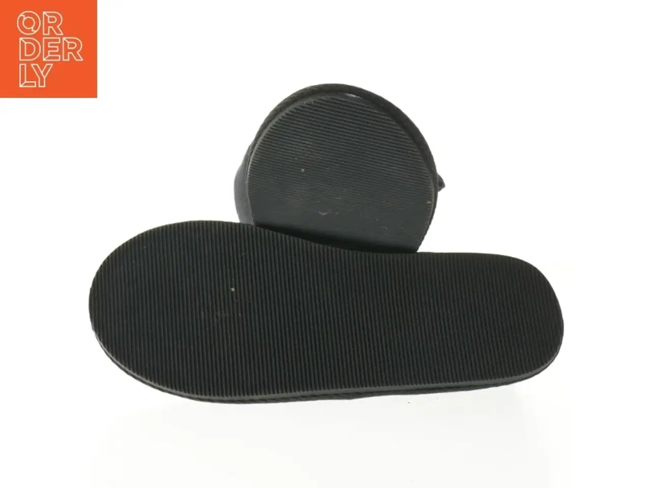 Billede 4 - Børnesutsko med Marvel-motiv fra Marvel (str. 32. - 33)