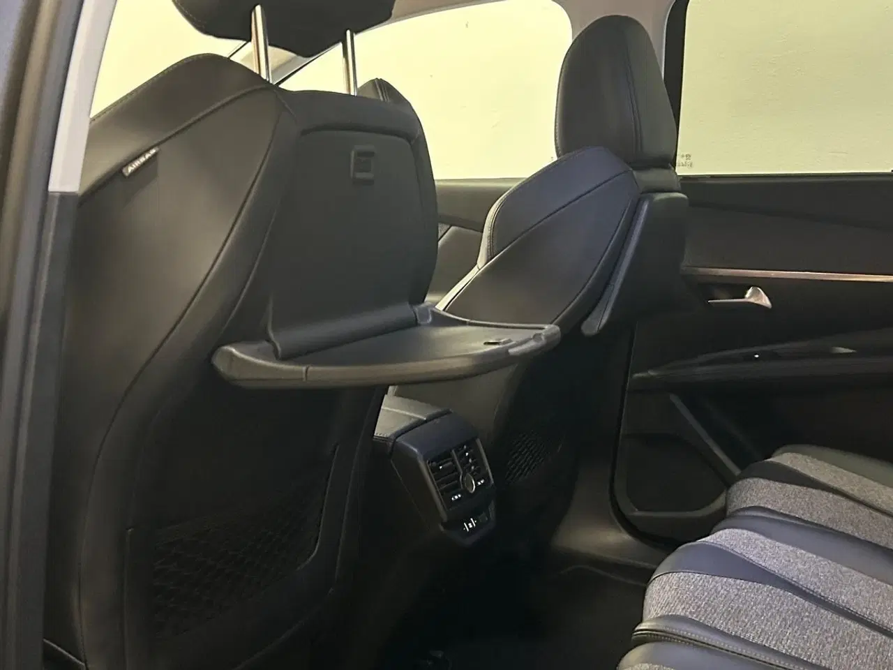 Billede 10 - Peugeot 5008 1,2 e-THP 130 Allure EAT6 7prs