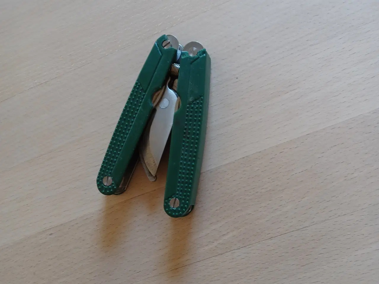 Billede 3 - Foldetang med 6 funktioner