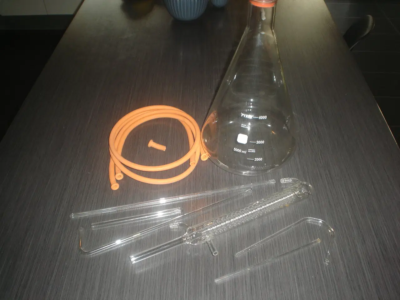 Billede 1 - Destillations kolbe, kugleformet