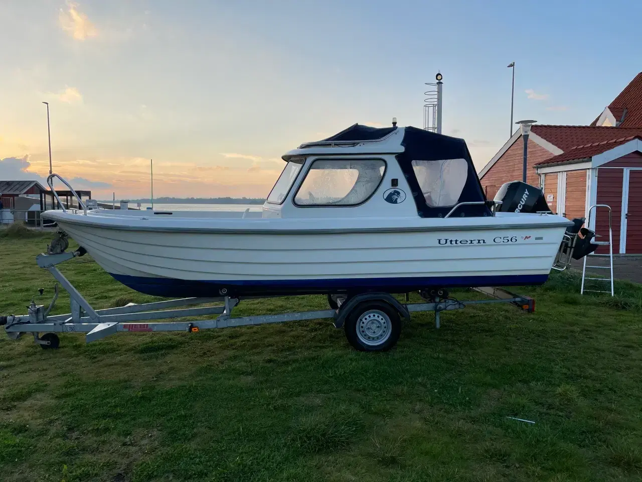 Billede 1 - Uttern C56 kabinebåd sælges incl. 40 hk. Mercury