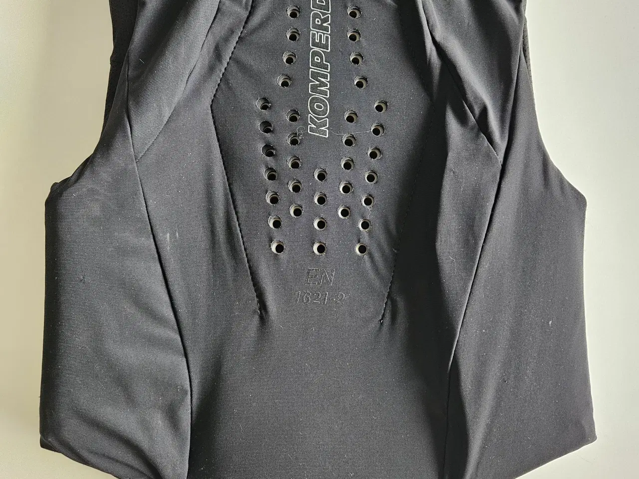 Billede 2 - Komperdell ridevest XS