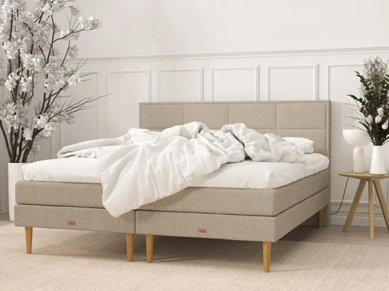 Billede 1 - Kontinentalseng | 210x210 cm (ekstra stor seng) | Sand (ubrugt)