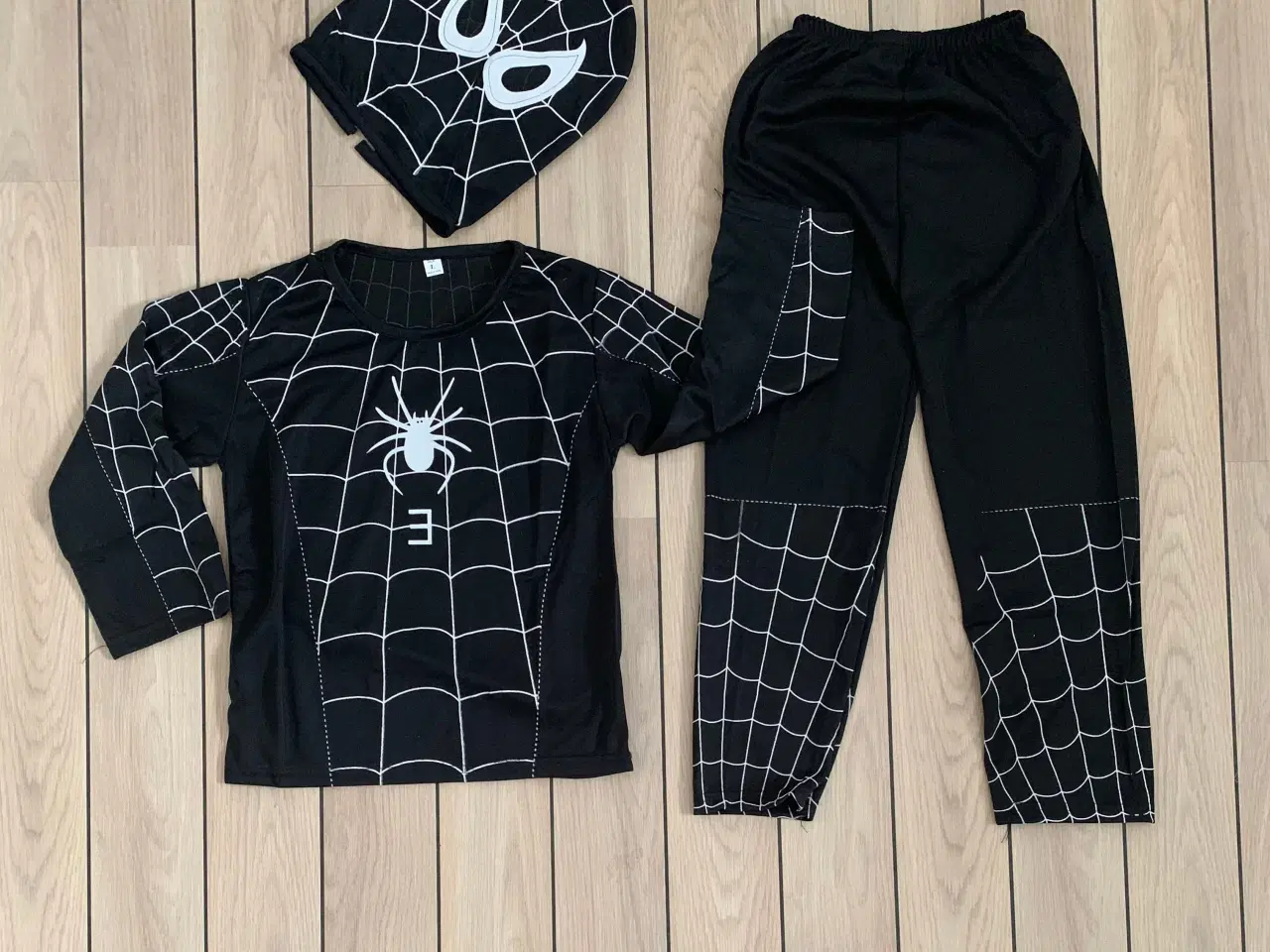 Billede 8 - Spiderman NY kostume dragt str 116 udklædningstøj 