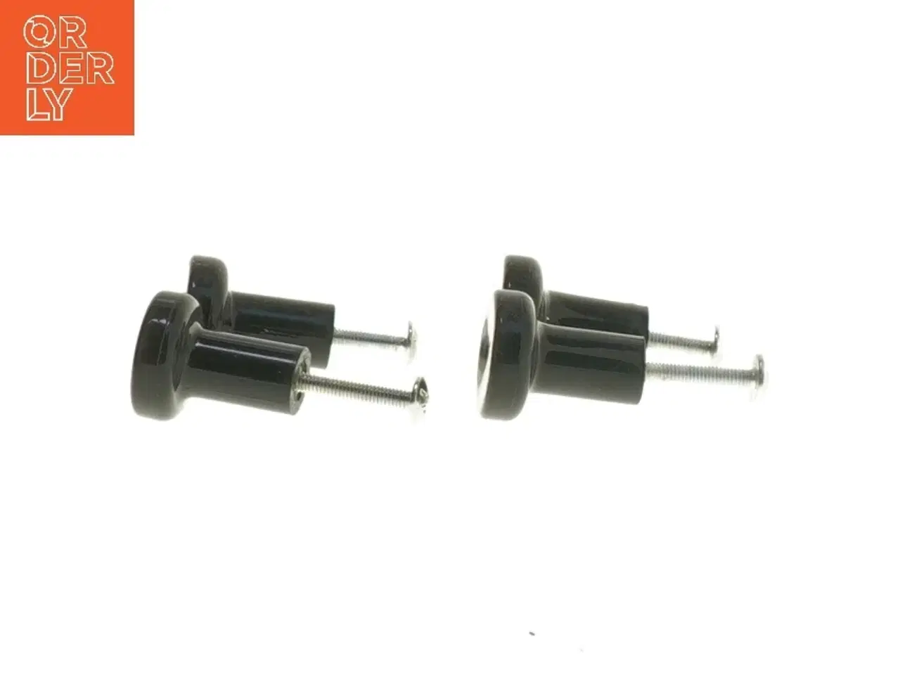 Billede 2 - Sorte møbelknopper med skruer (str. 4 styk, 3 cm)