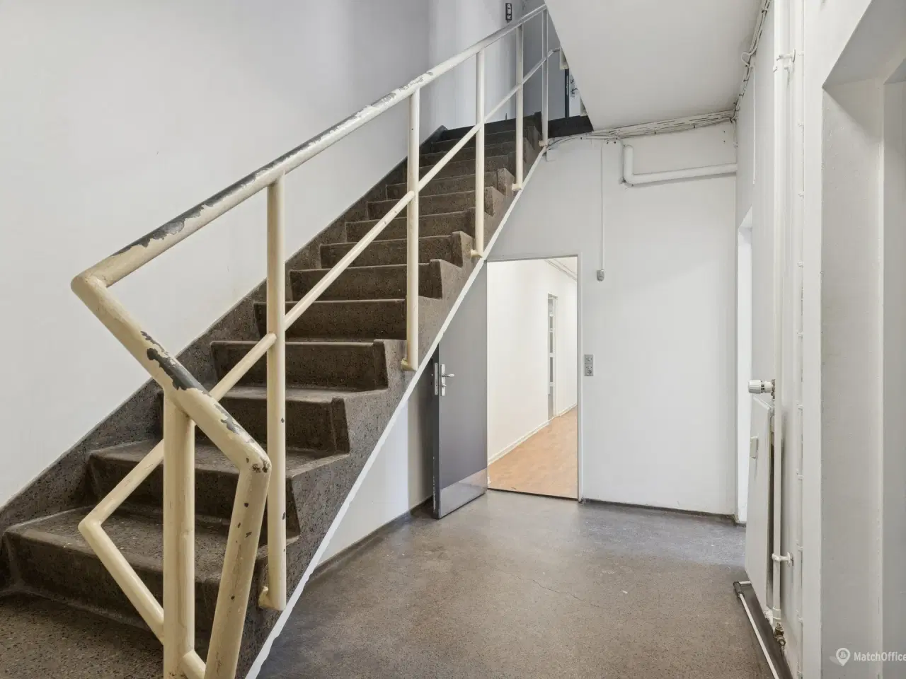 Billede 11 - Kontorlejemål 305 m² tæt på København med bad og omklædning