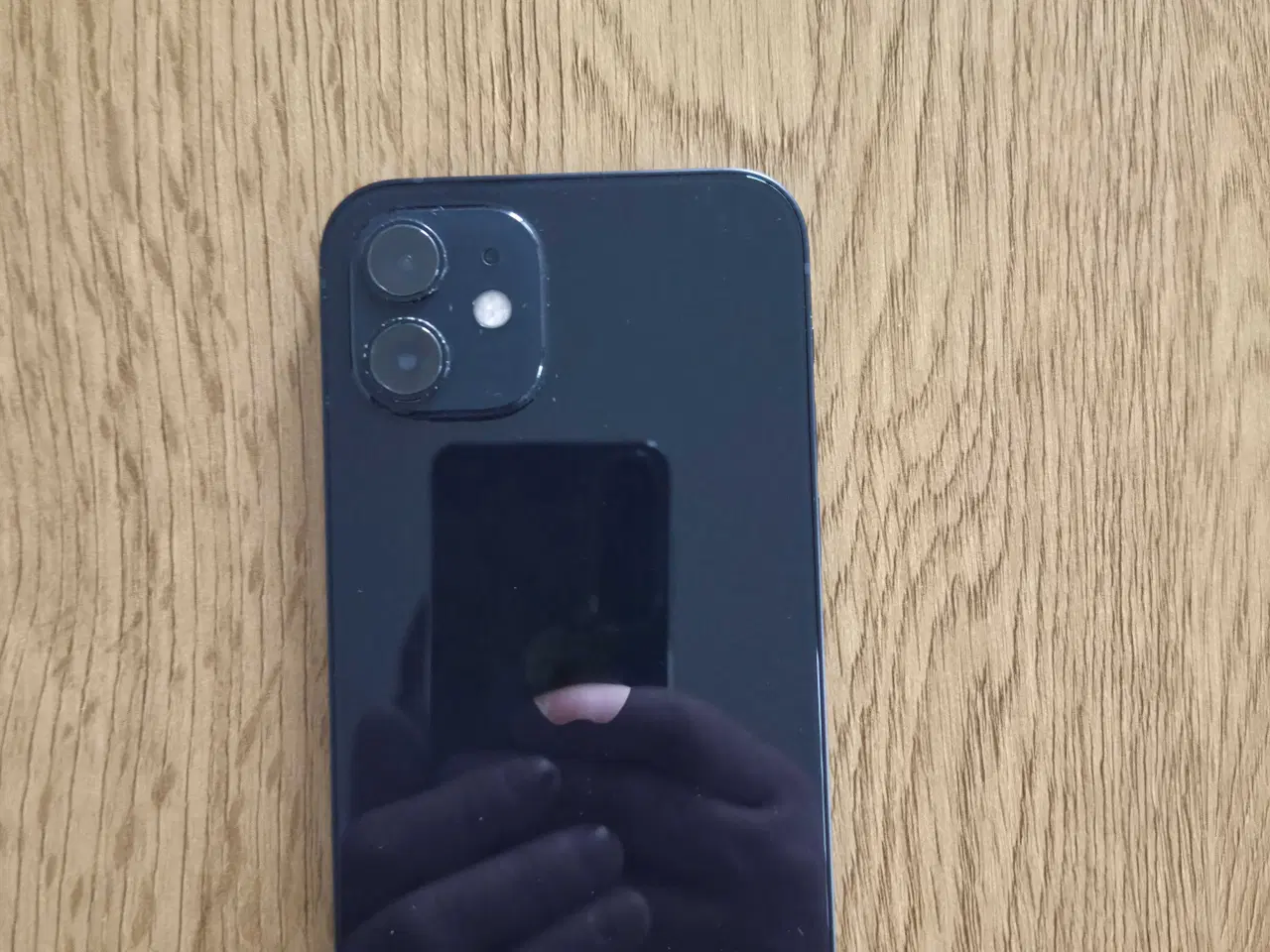 Billede 4 - iPhone 12 64 GB i fin stand