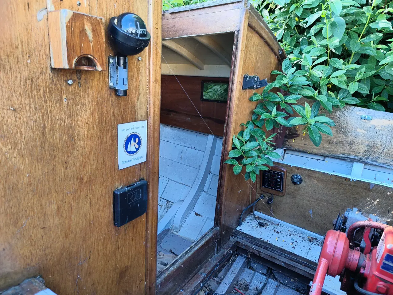 Billede 2 - Vintage træsejlbåd med dieselmotor & næsten nye se