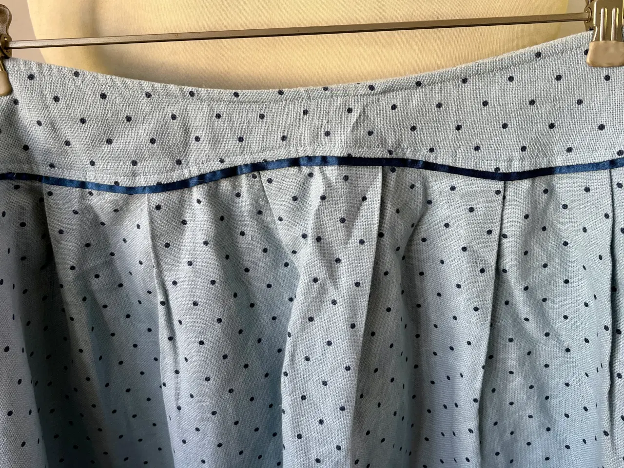 Billede 2 - Edith & Ella, superflot nederdel, str L