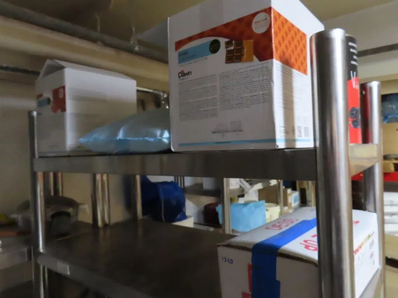 Billede 21 - Div. reoler med indhold