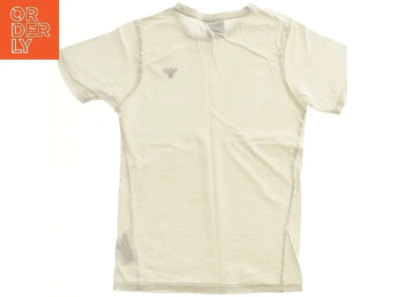 Billede 2 - Kortærmet T-shirt fra Hummel (str. 140)