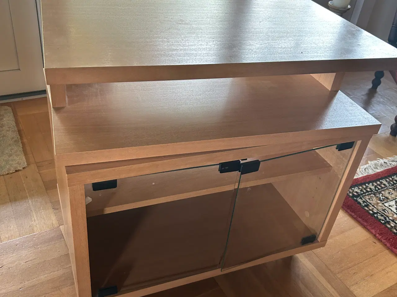 Billede 2 - TV bord i lyst bøgefiner