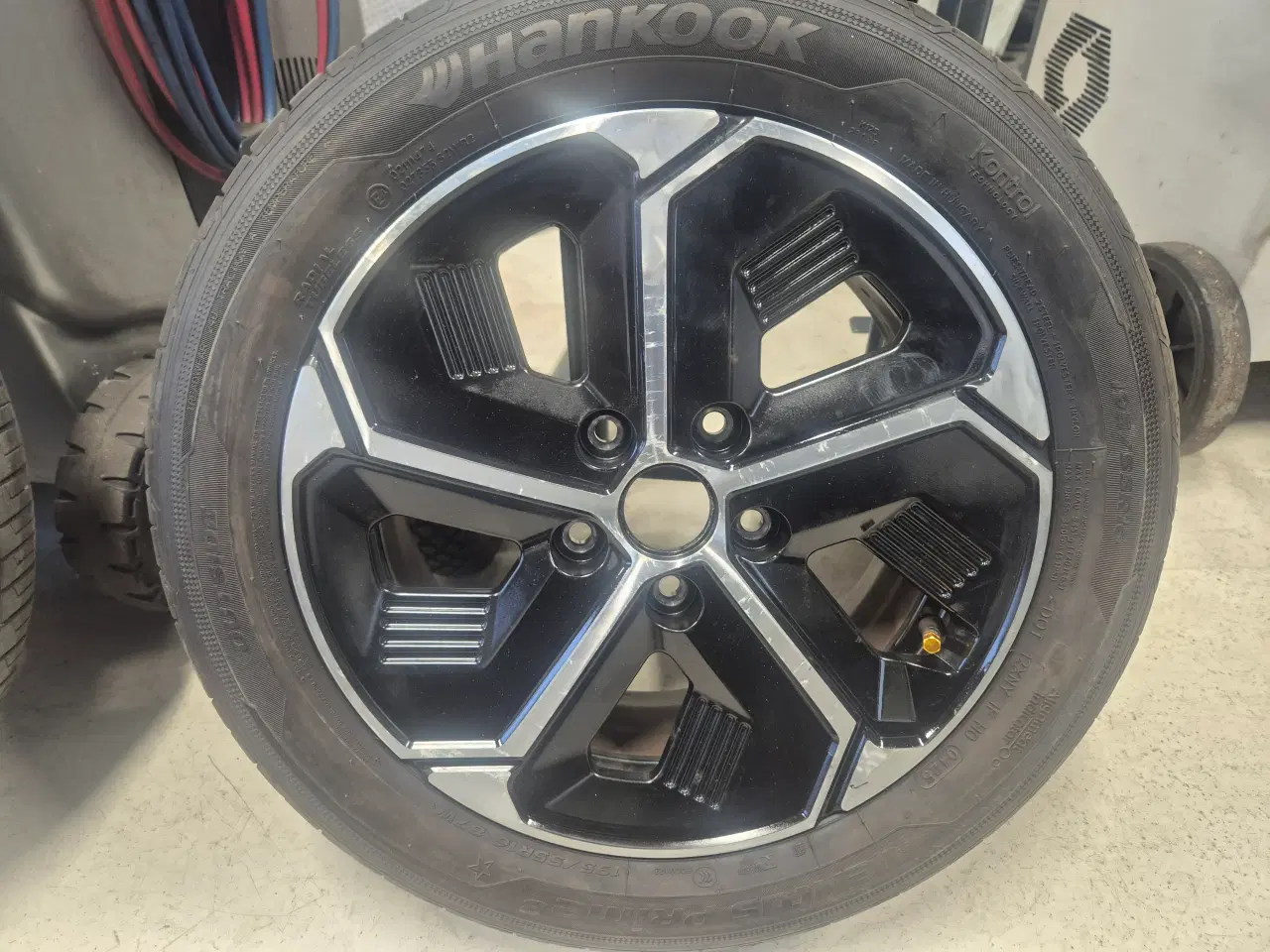 Billede 1 - 5x114,3  16" Originale Kia fælge med sommerdæk 