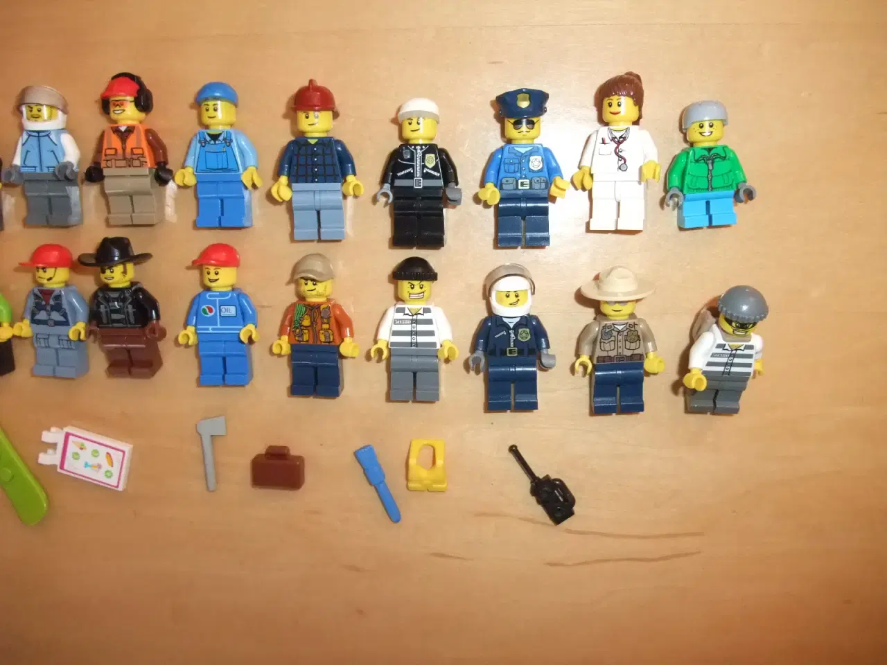 Billede 3 - Lego City Figurer+Tilbehør