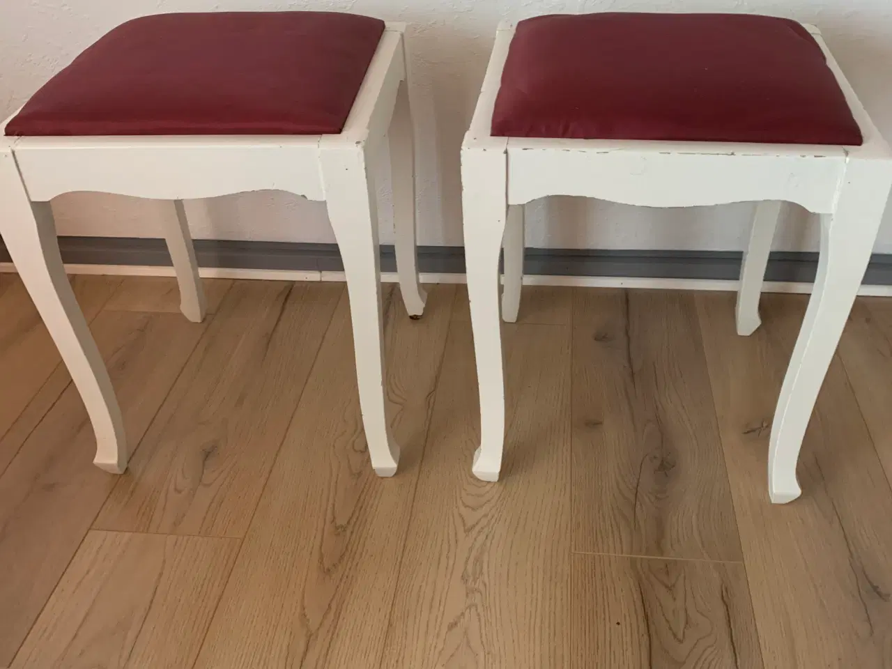 Billede 1 - 2stk retro skamler hvid malet
