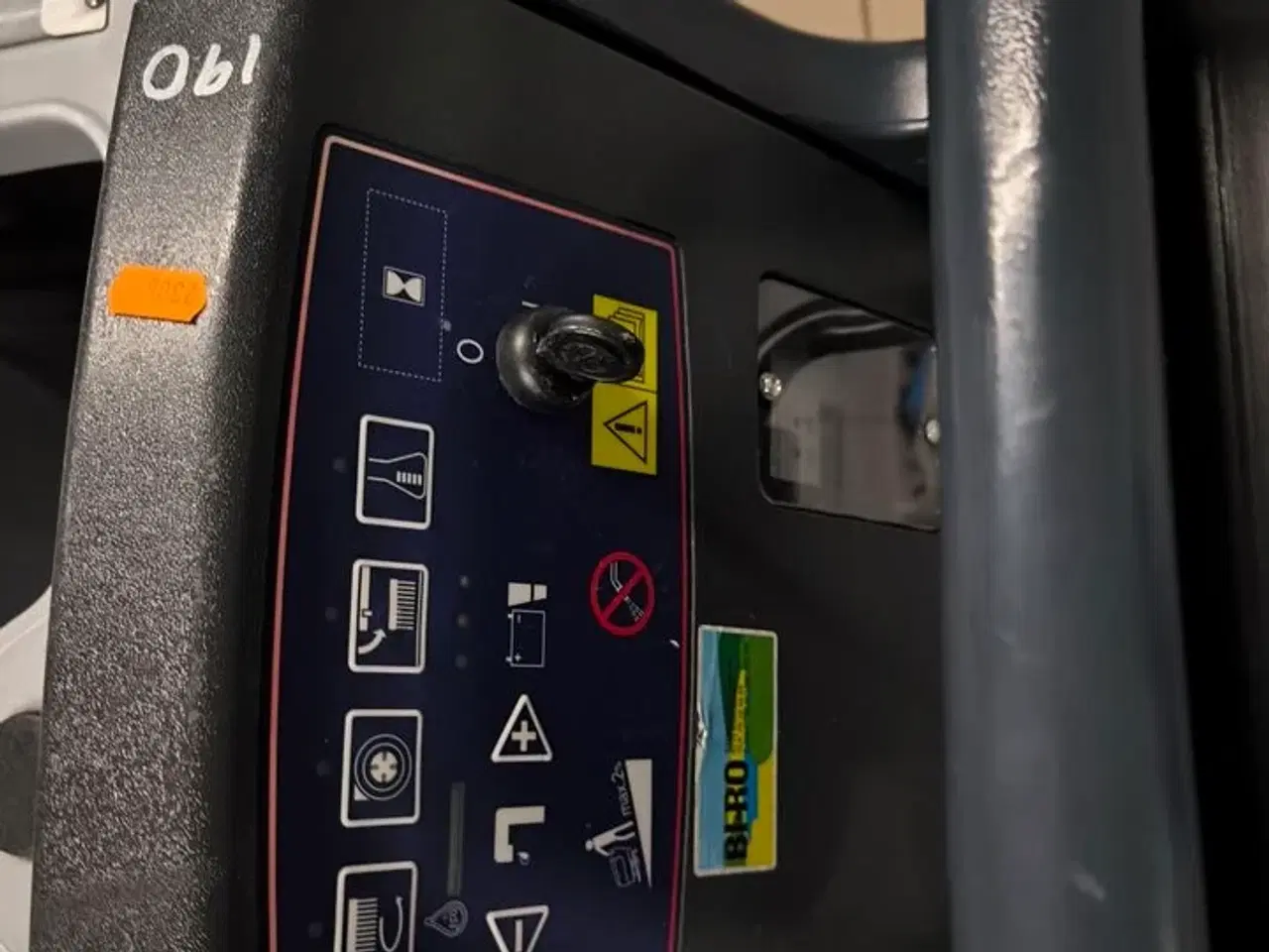 Billede 3 - Gulvvasker NILFISK BA 451D