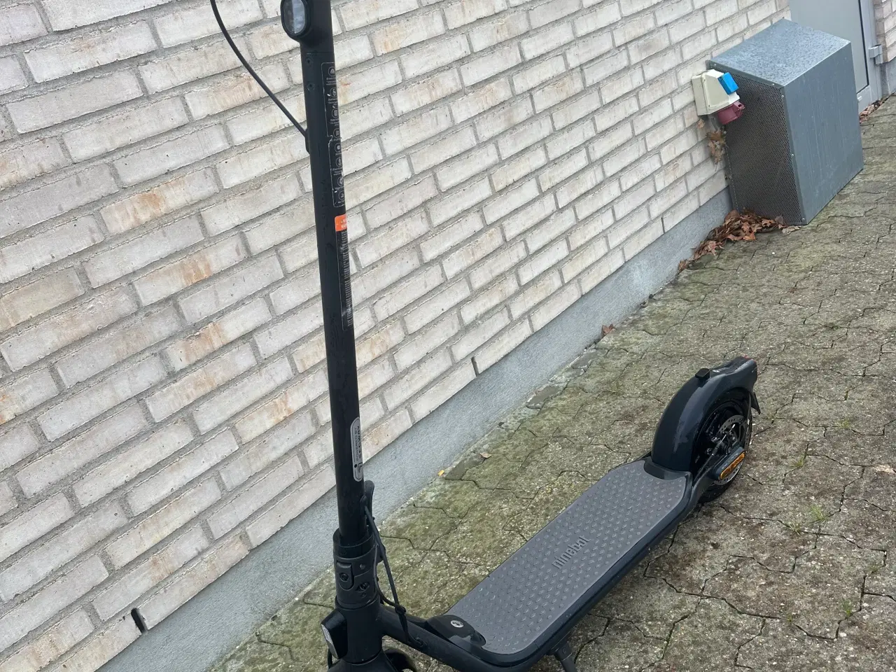 Billede 2 - Ninebot Kickscooter F30 E el-løbehjul