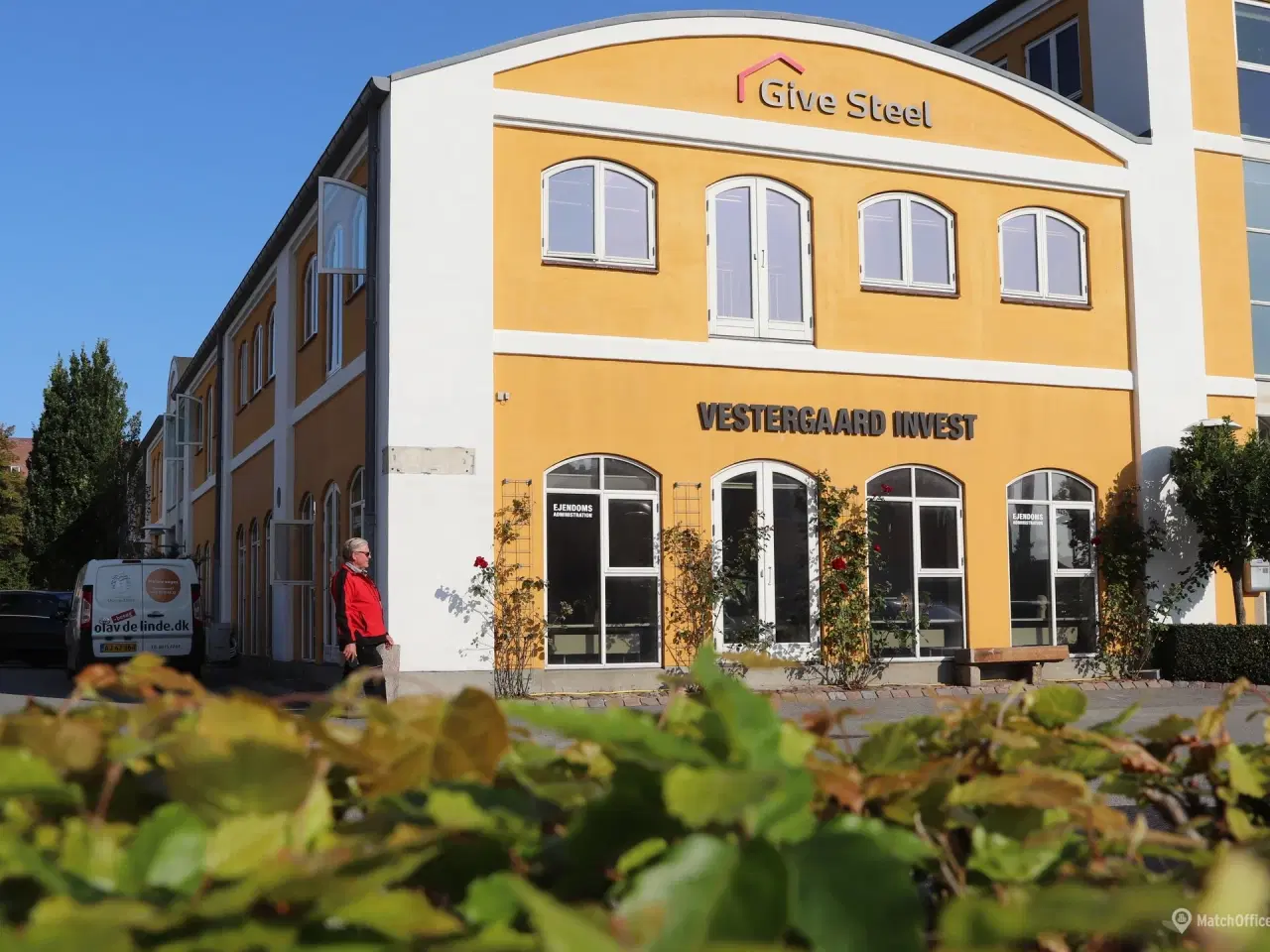 Billede 1 - Parkering til leje på Skovvangsvej 209