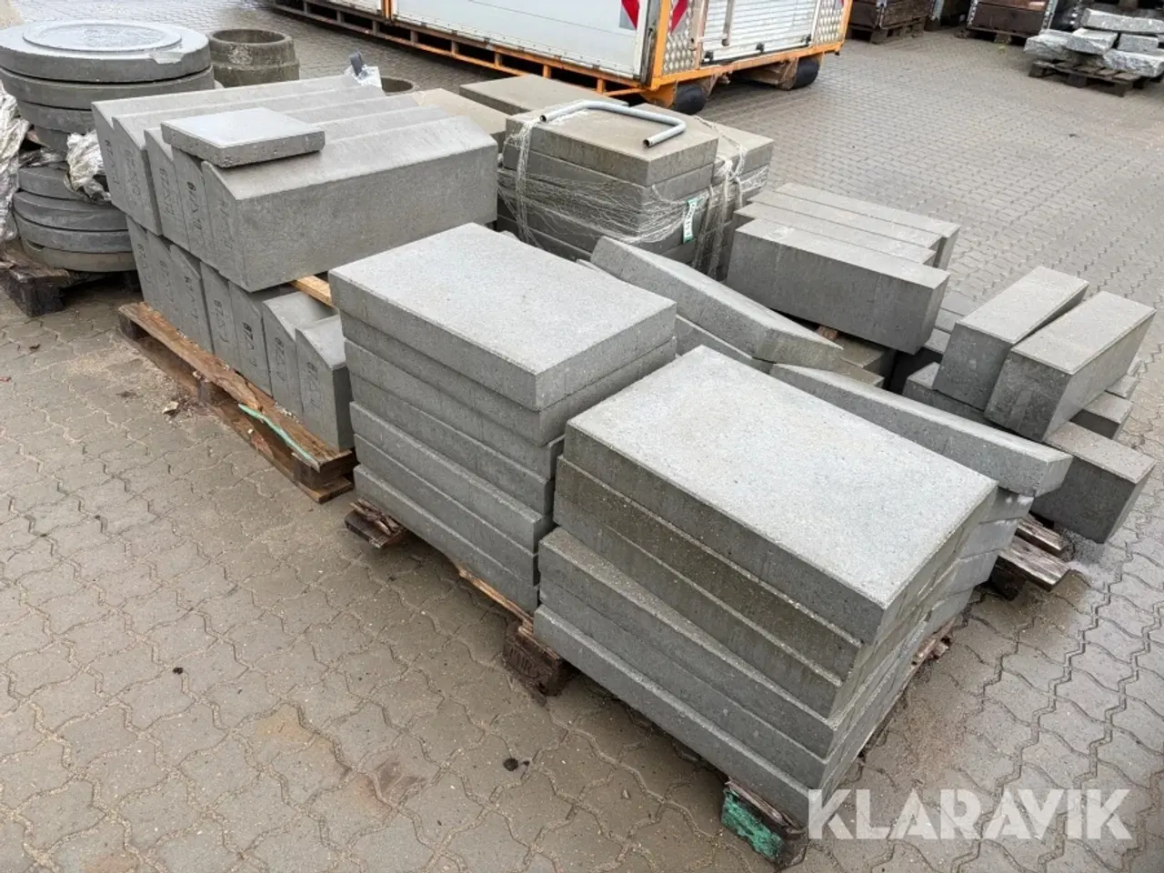 Billede 3 - Lot: beton matrialer ca 90 styk