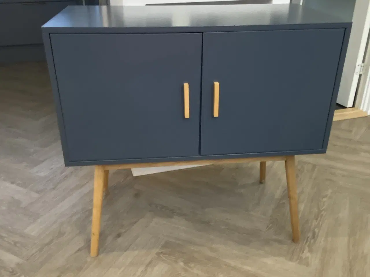 Billede 1 - Fin skænk fra coop