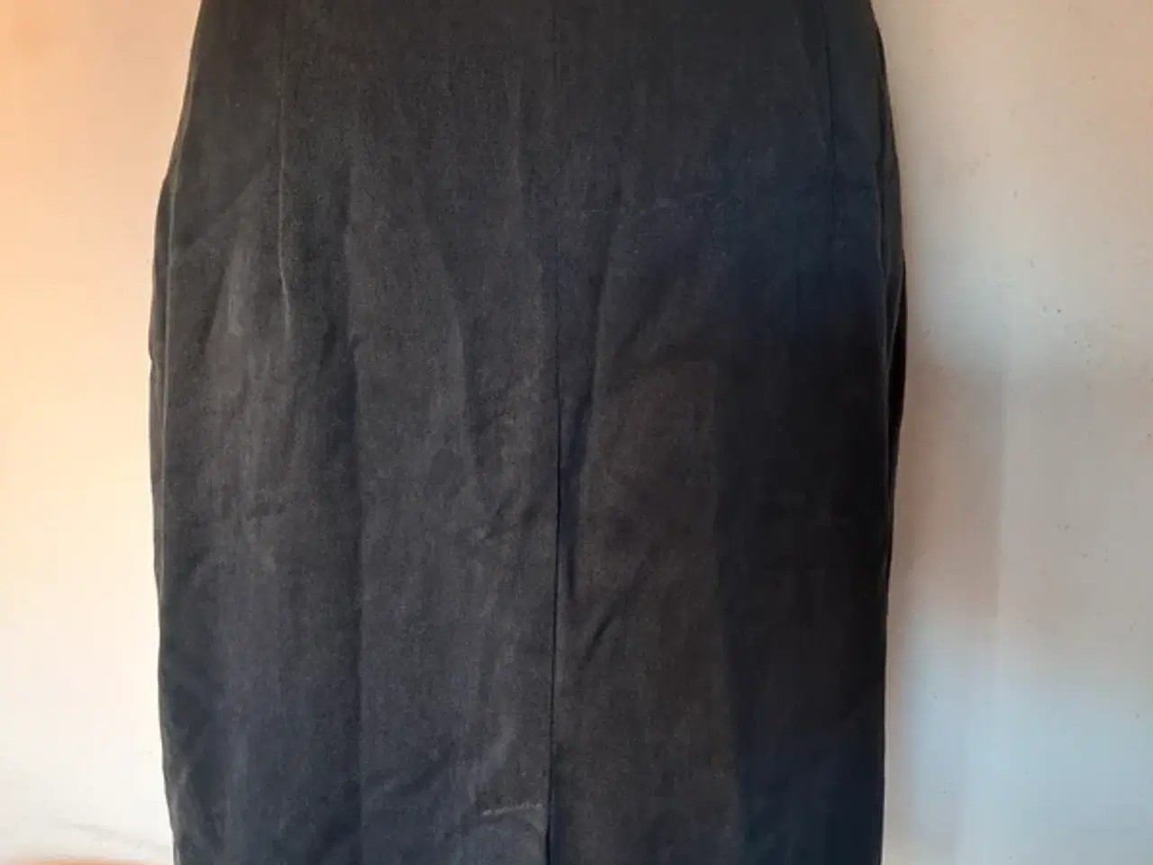 Billede 3 - Chassé str. 38 nederdel