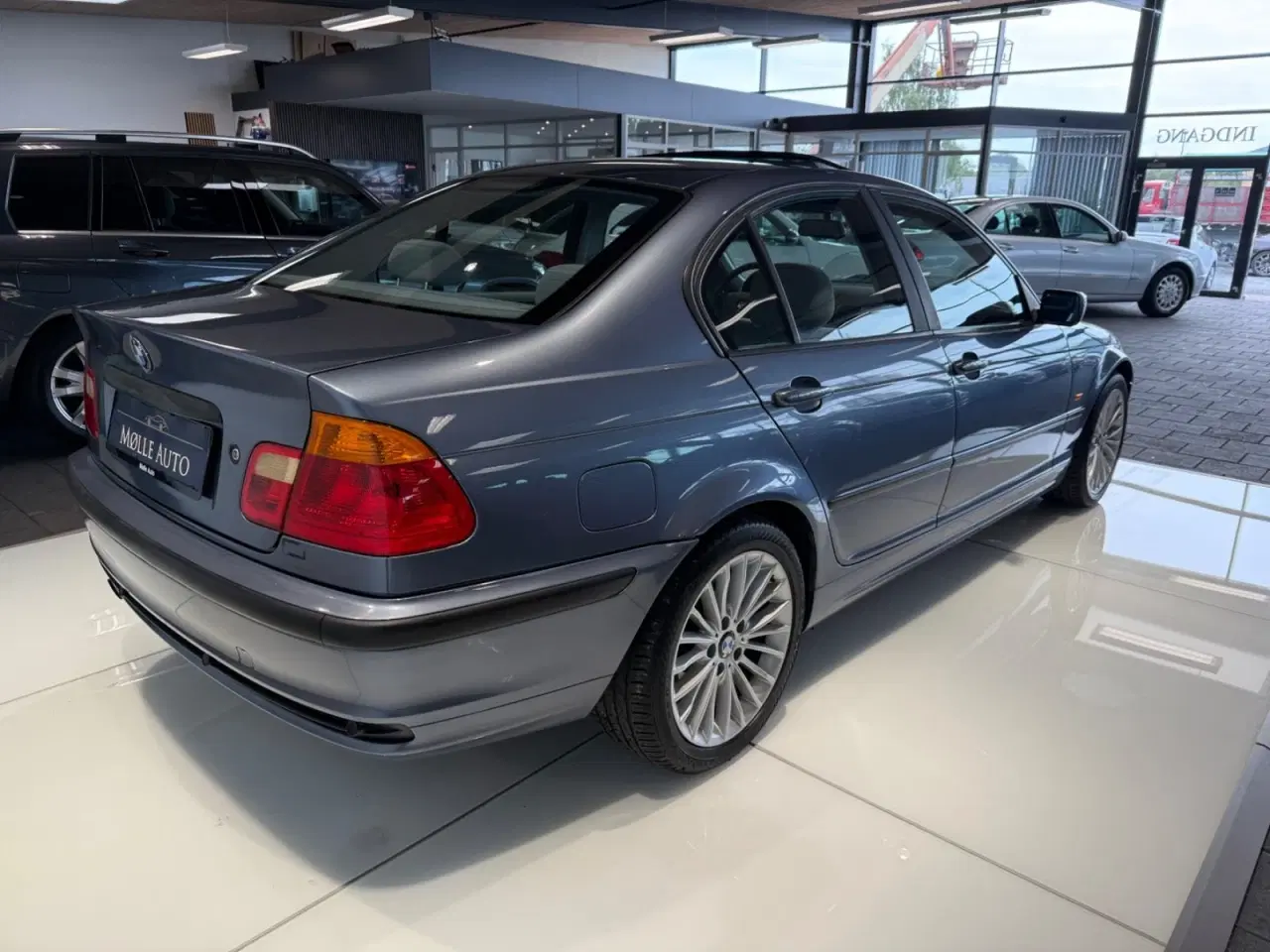 Billede 3 - BMW 318i 1,9 aut.