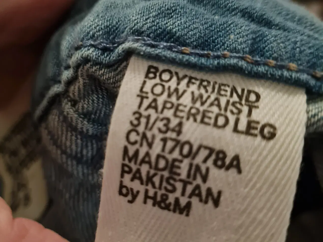 Billede 5 - Nye jeans fra H&M str 31/34 