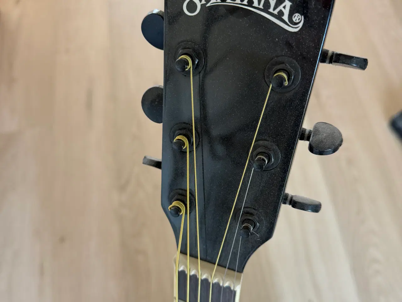 Billede 3 - Guitar med gulvstander sælges 
