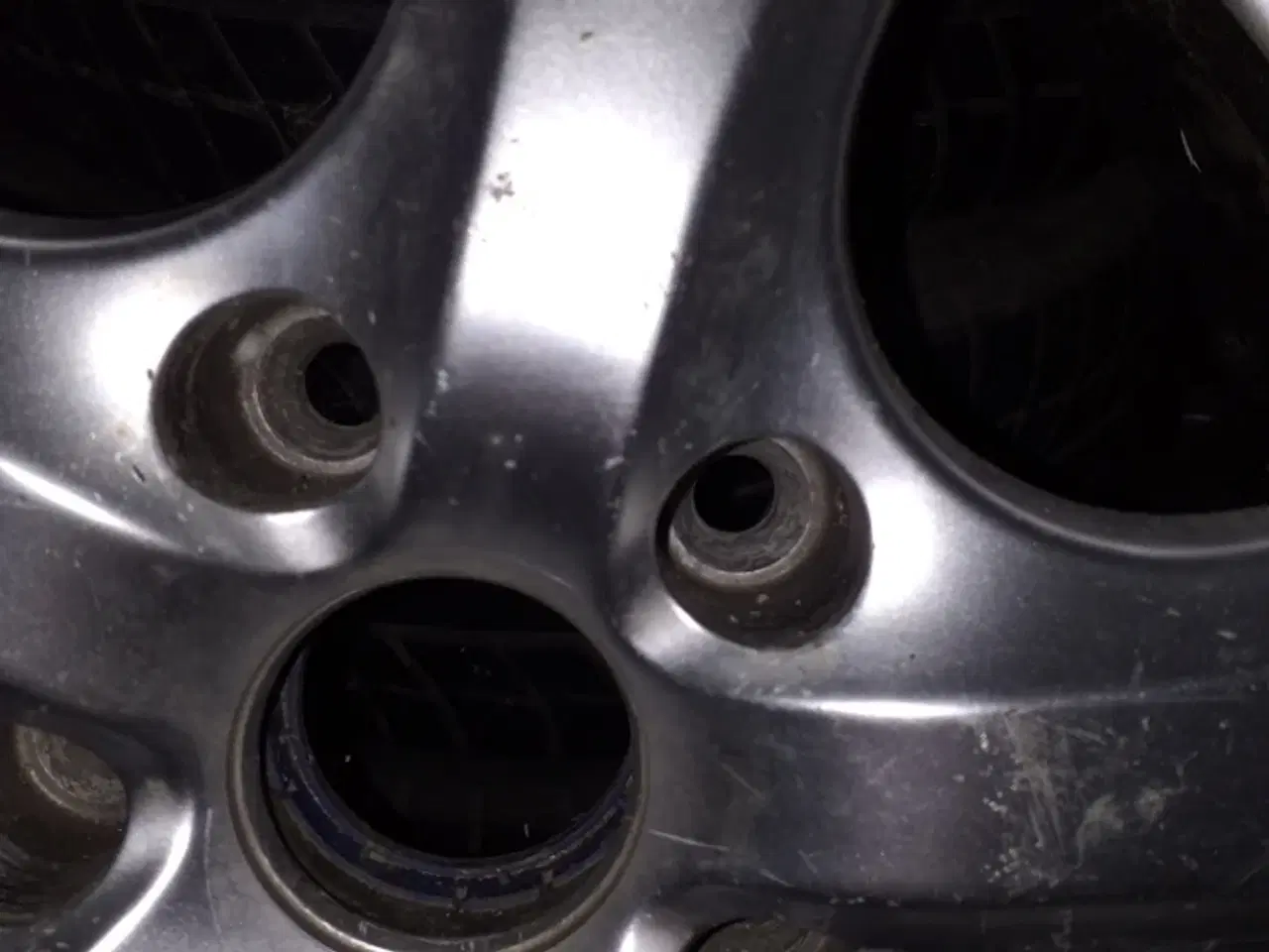 Billede 4 - 4 nye dæk på alufælge. somerdæk