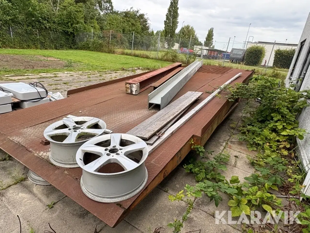 Billede 11 - Læsserampe