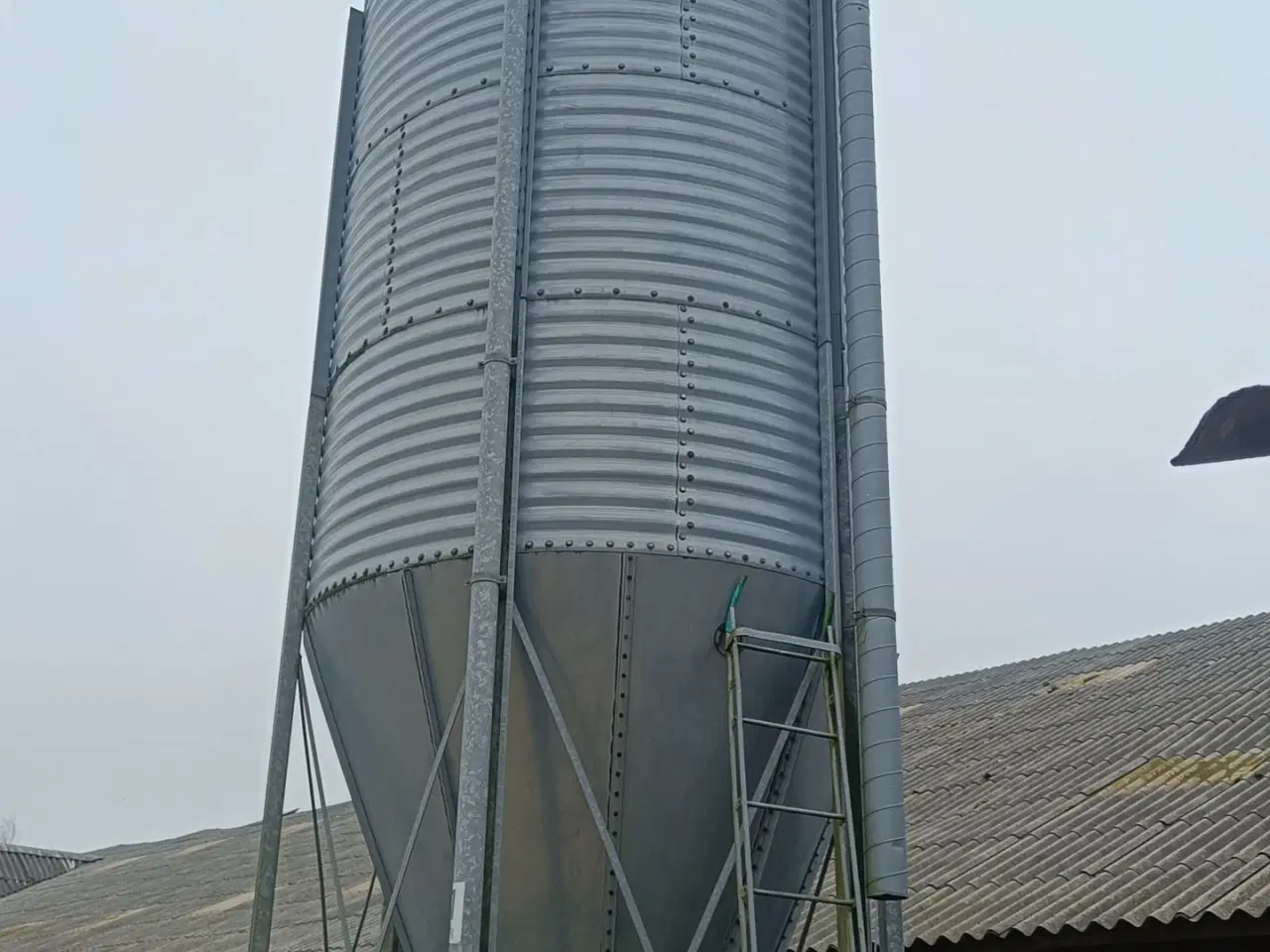 Billede 6 - - - - Silo (Måske MHJ) men nok en Dacs silo,