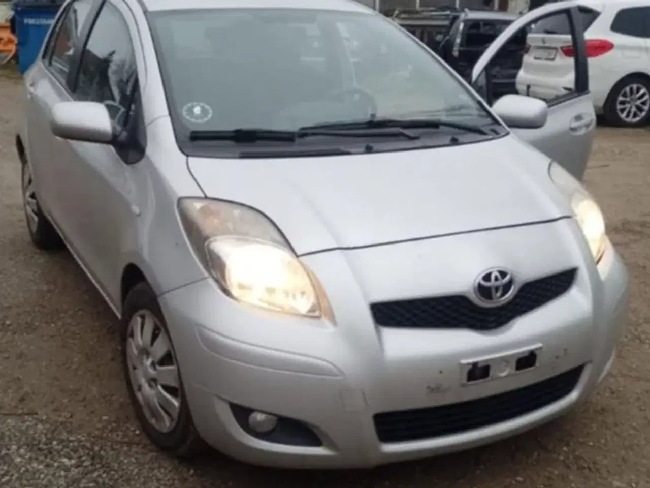 Billede 4 - Toyota Yaris 1,4 Diesel, 2010 med partikelfilter
