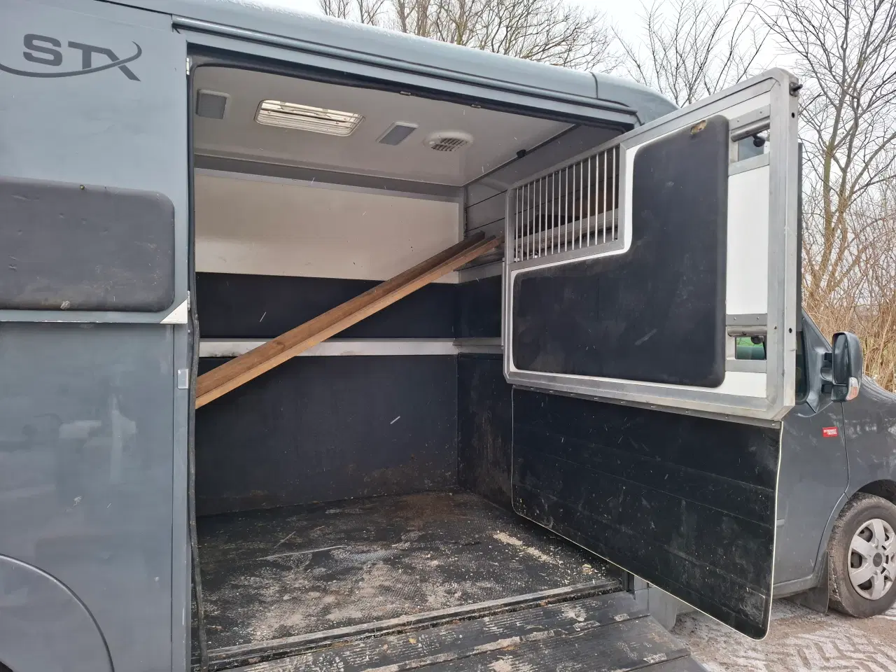 Billede 6 - Stx boksbil 2 hestes 