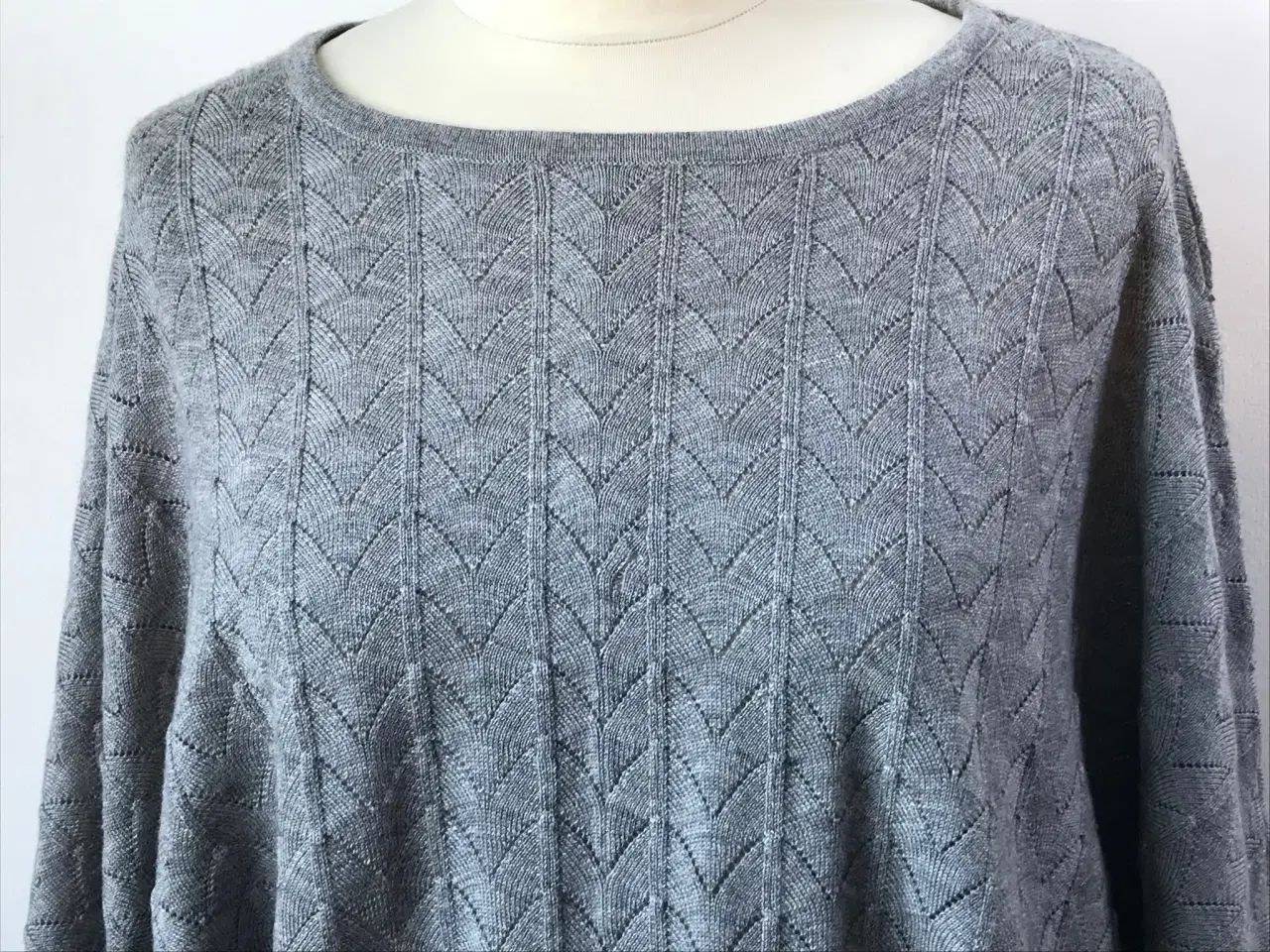 Billede 2 - Joseph, strikbluse, str 38