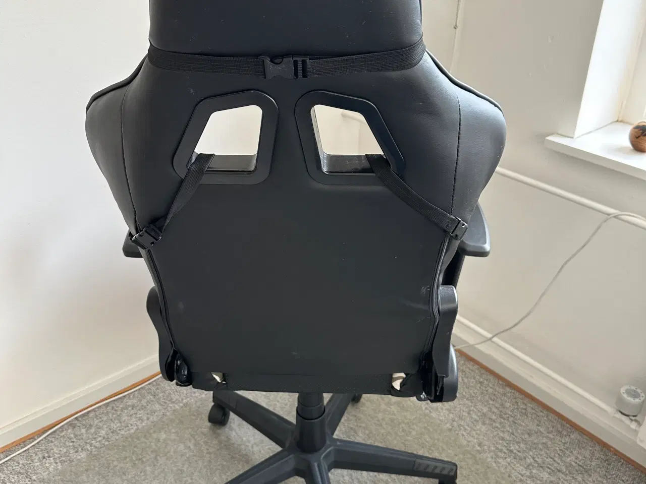 Billede 3 - Fin gamerstol i sort og camouflage fra Piranha sæl