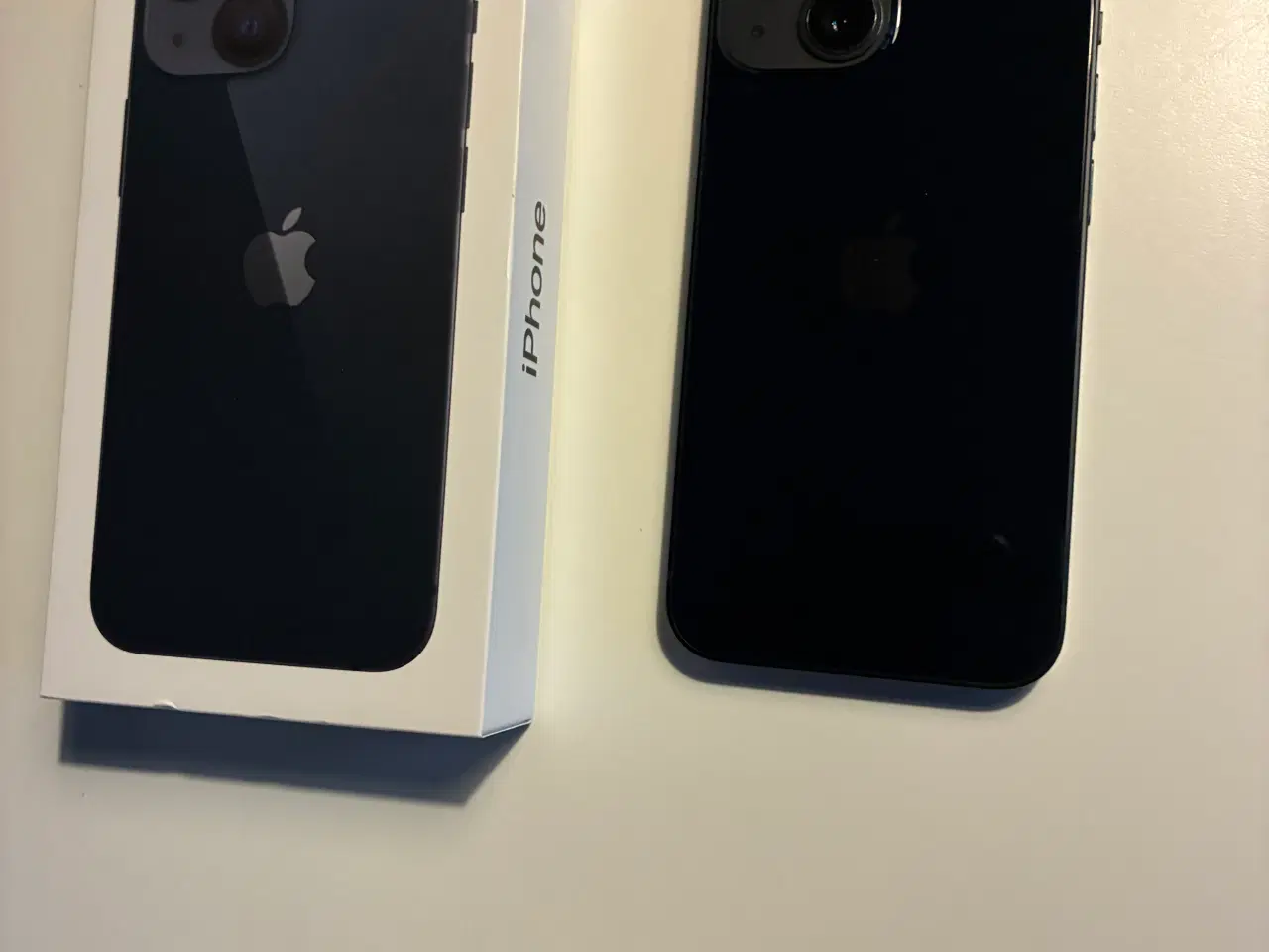 Billede 4 - Velholdt Iphone 13 Mini