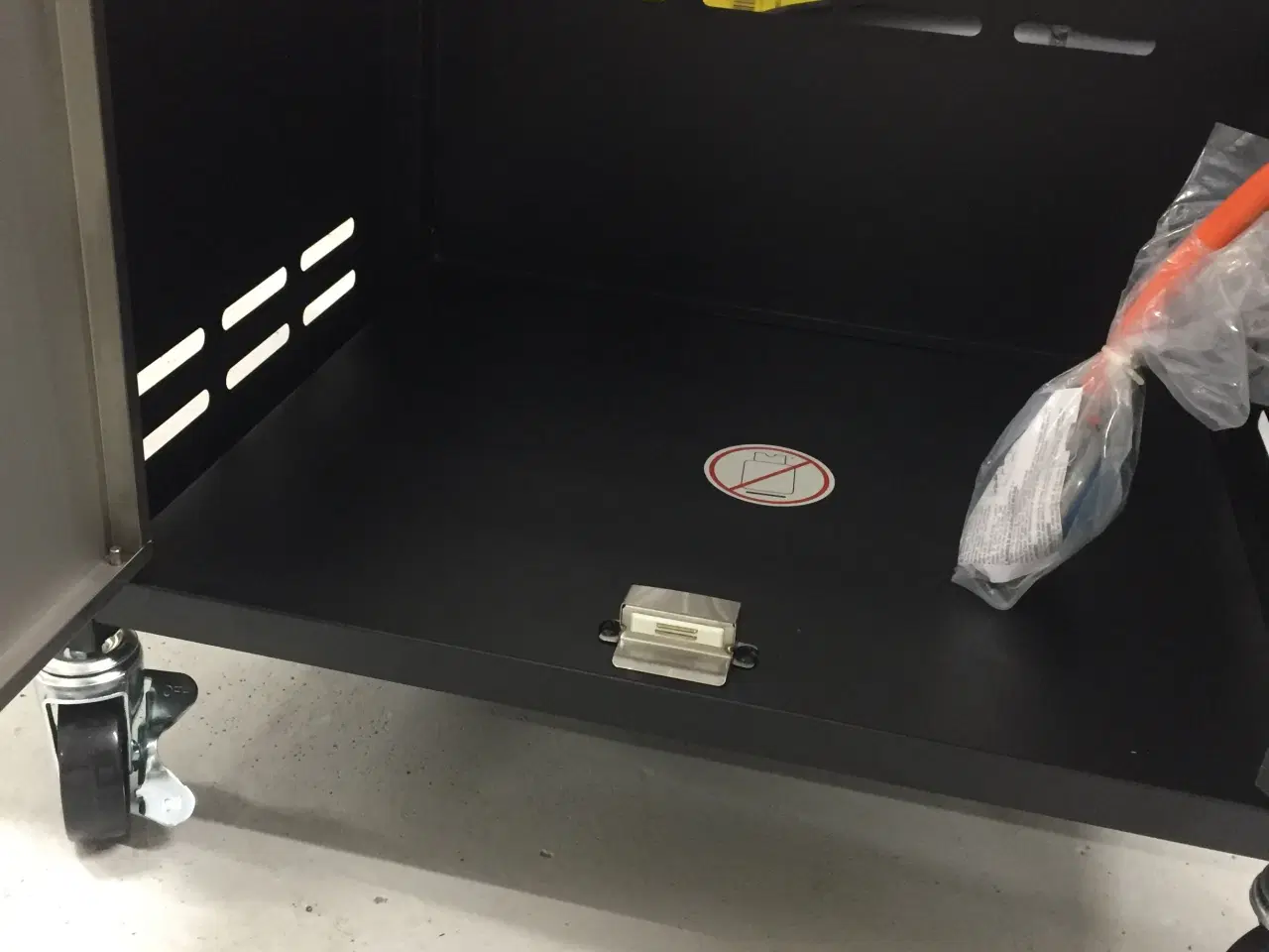 Billede 6 - Grill med tre brændere og sidebrænder.