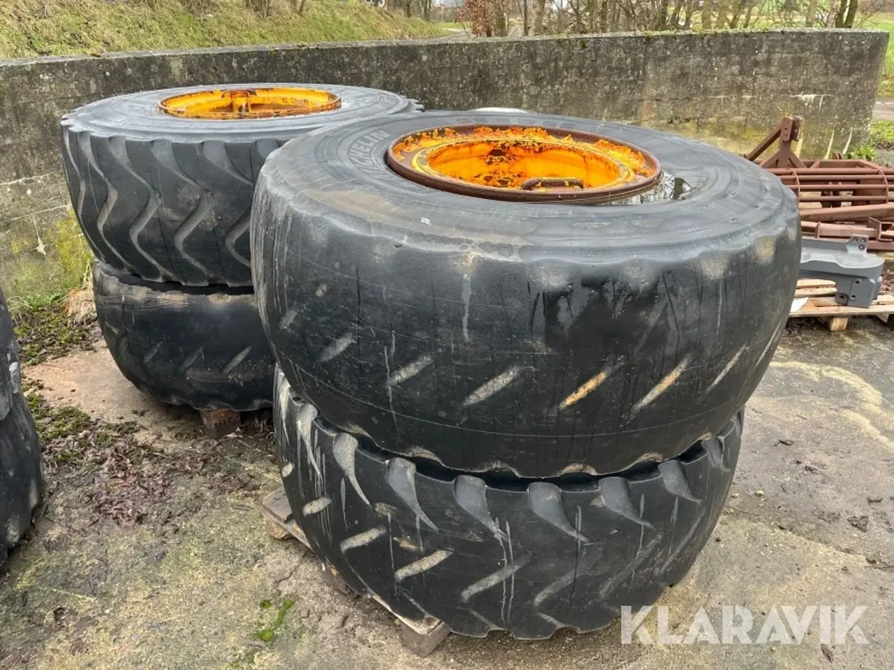 Billede 1 - Komplethjul Michelin til Volvo L110 og 120 - 4 styk