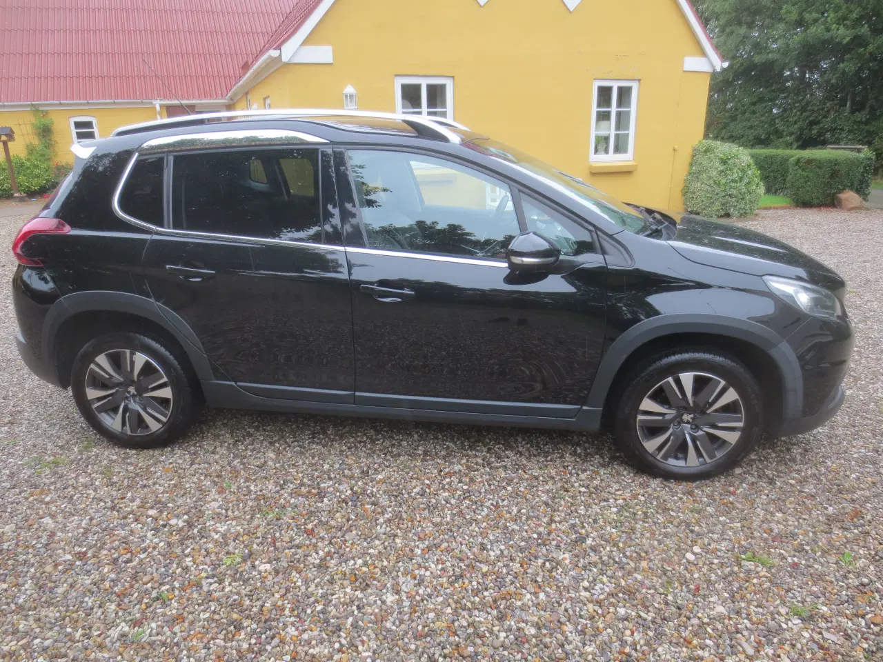 Billede 5 - Peugeot 2008 1.6 Blue HDi Årg 2017.