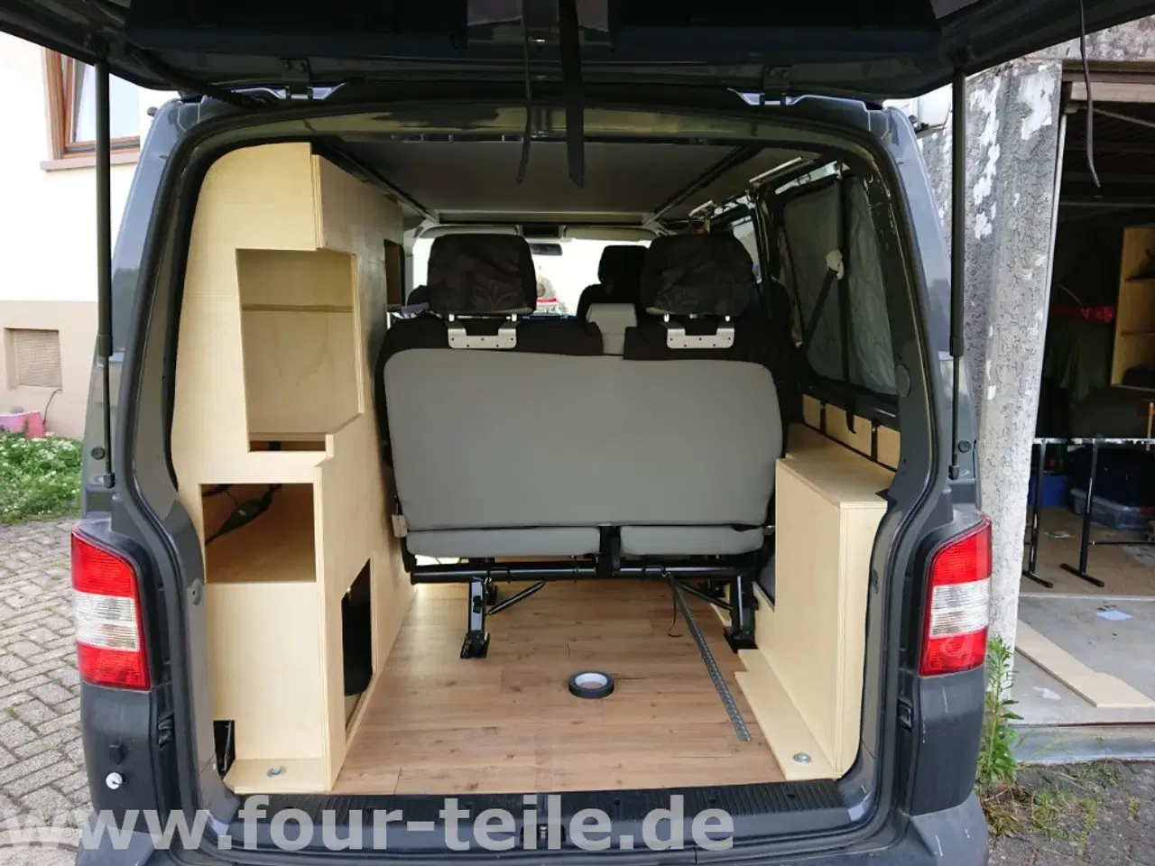 Billede 7 - Eftermontering af bænksæde til VW Bus T5/T6 lang