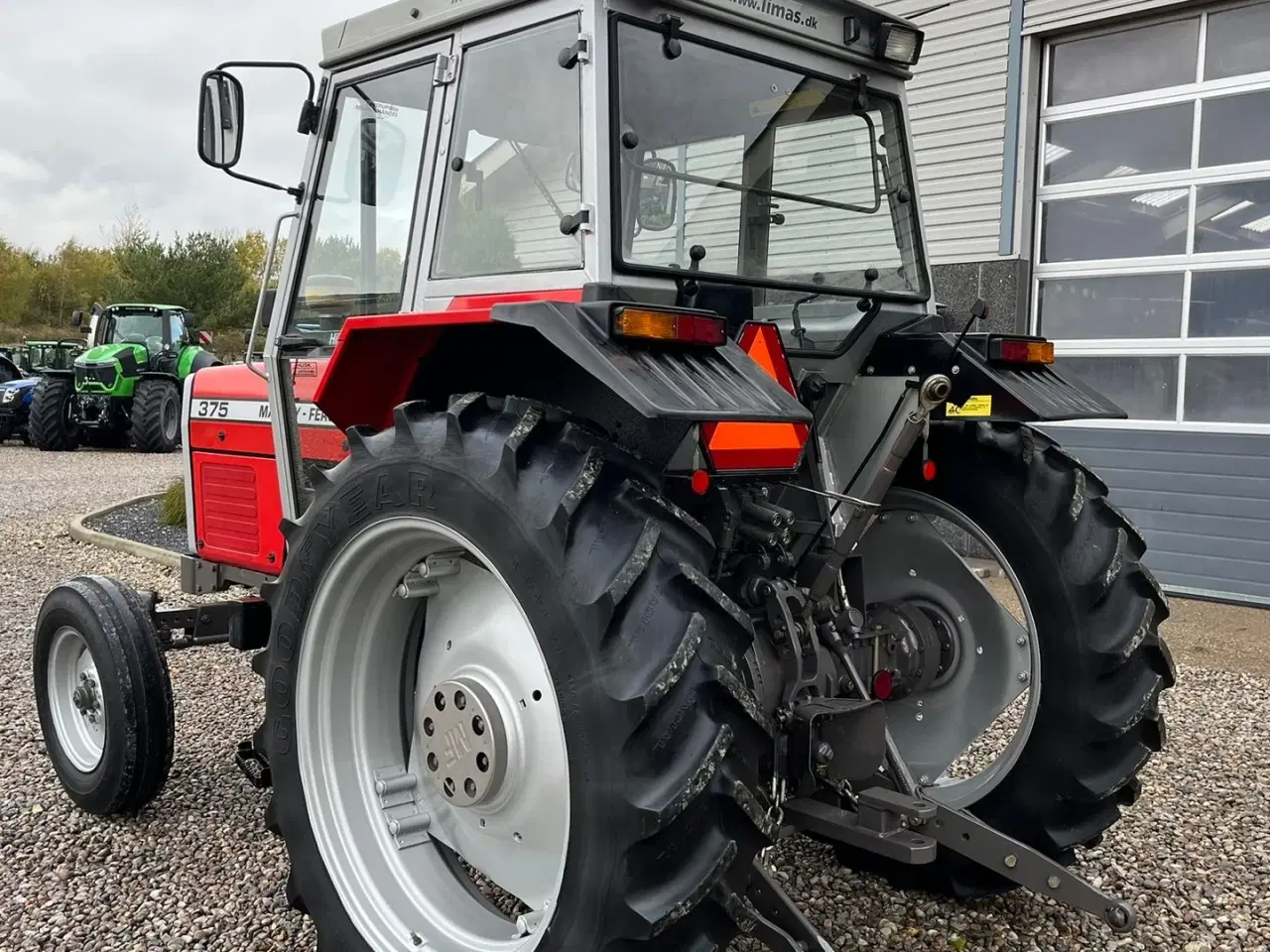 Billede 9 - Massey Ferguson 375 DEN ER SOM NY! Hi-Line model med fyldt servicebog og time garanti på.