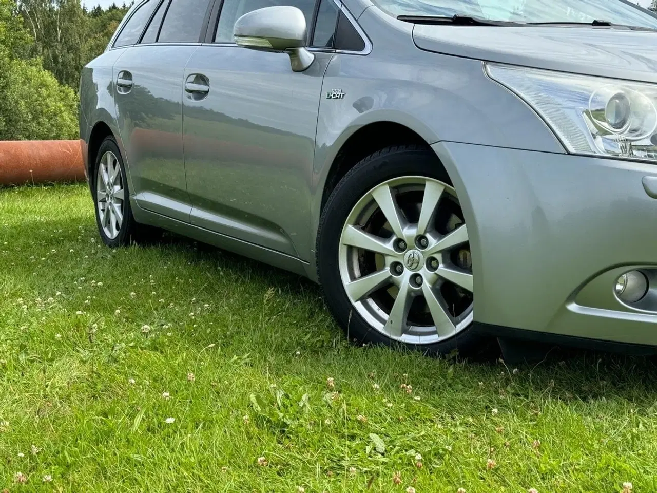 Billede 3 - Toyota Avensis 2,2 D-CAT 150 T3 stc. aut.