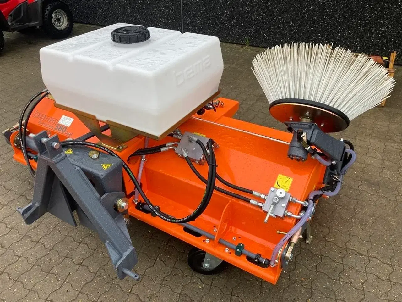 Billede 4 - Multi-Clean 580 Dual opsamlerkasse, vandtank og sidebørste