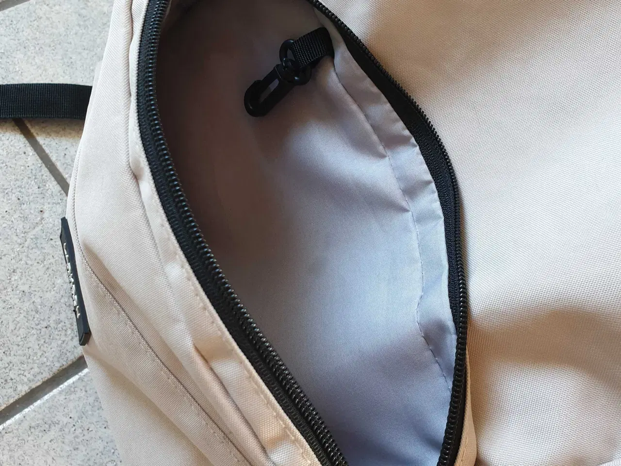 Billede 3 - Rygsæk/Skoletaske  