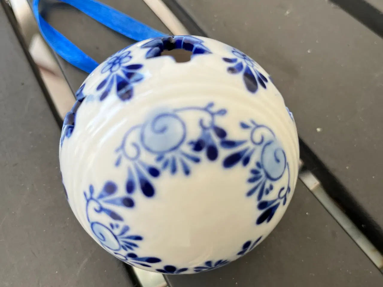 Billede 3 - Håndmalet hollandske porcelæns julekugler  